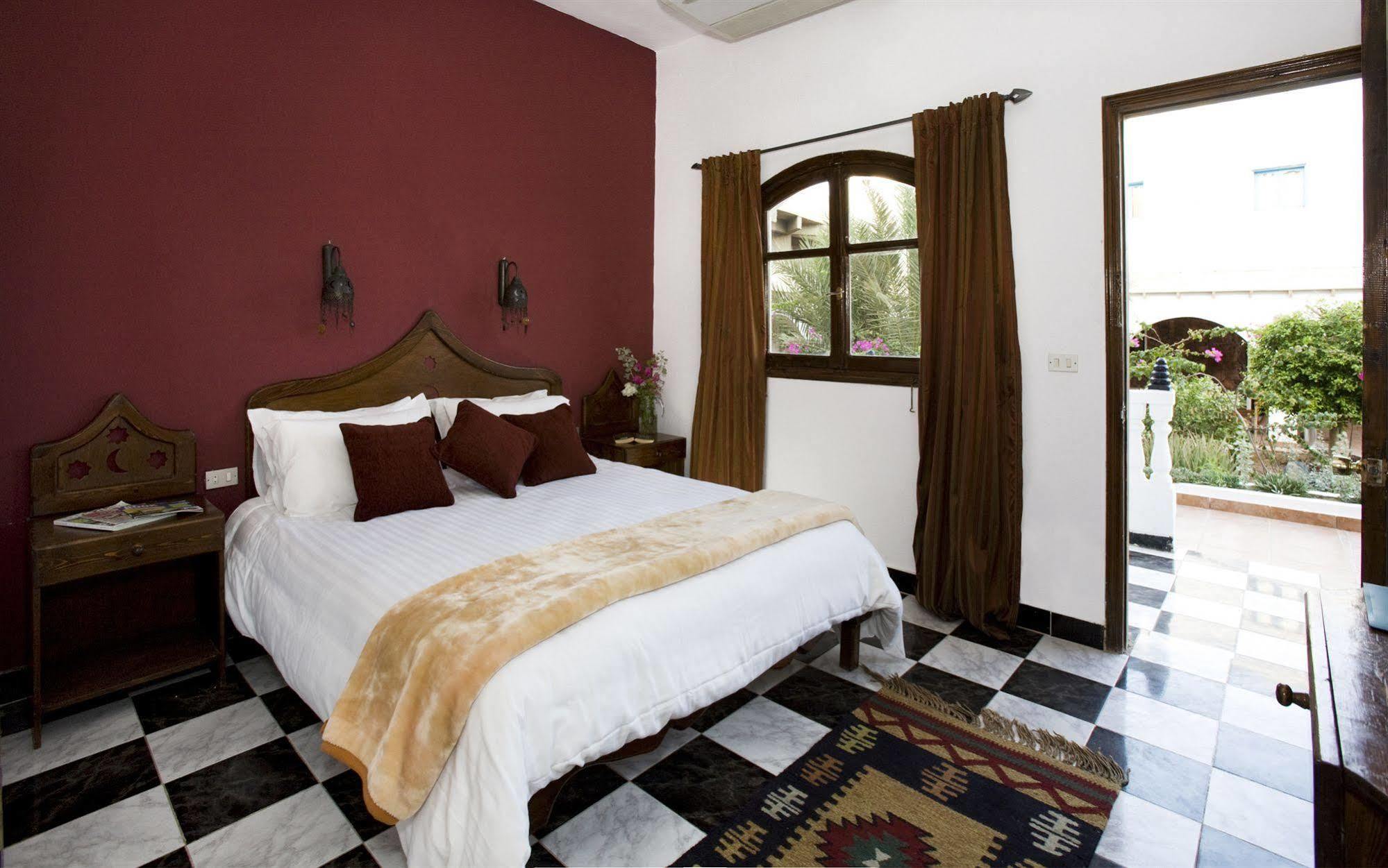 Blue Beach Club Dahab Bagian luar foto